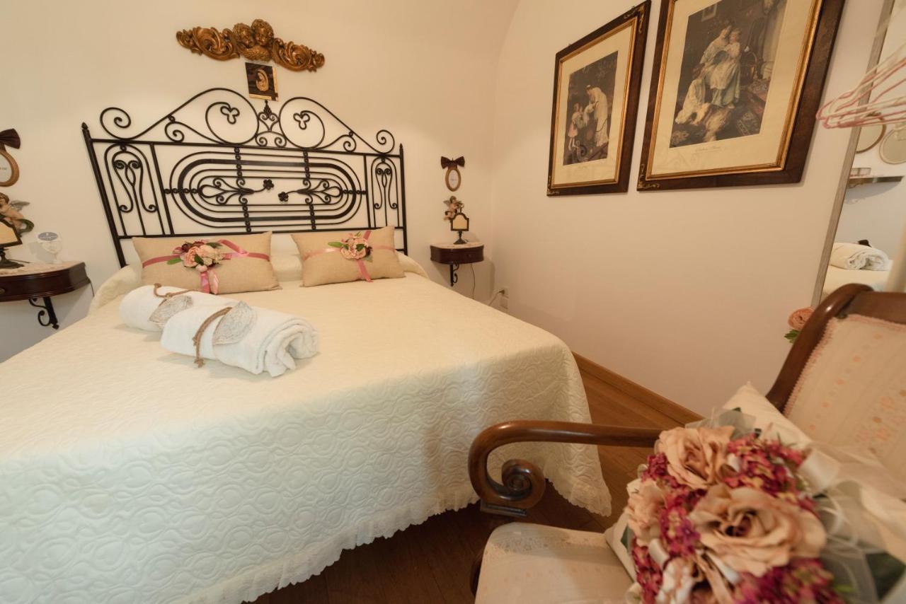 مبيت وإفطار ساليرنو La Casa Degli Angeli المظهر الخارجي الصورة