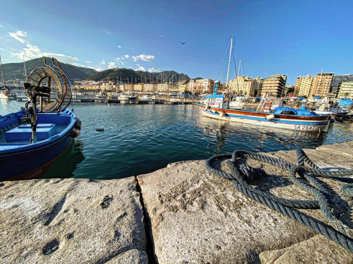 مبيت وإفطار ساليرنو La Casa Degli Angeli المظهر الخارجي الصورة